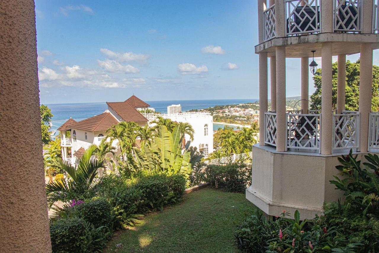Elegant Condo Awesome View Очо Риос Екстериор снимка